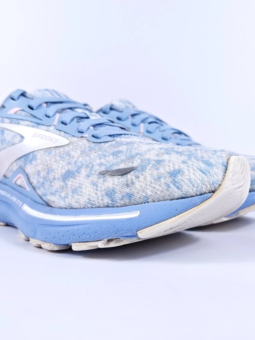 Brooks Adrenaline GTS 23 Womens 7.5 Stability Support Road Running Shoes Blue